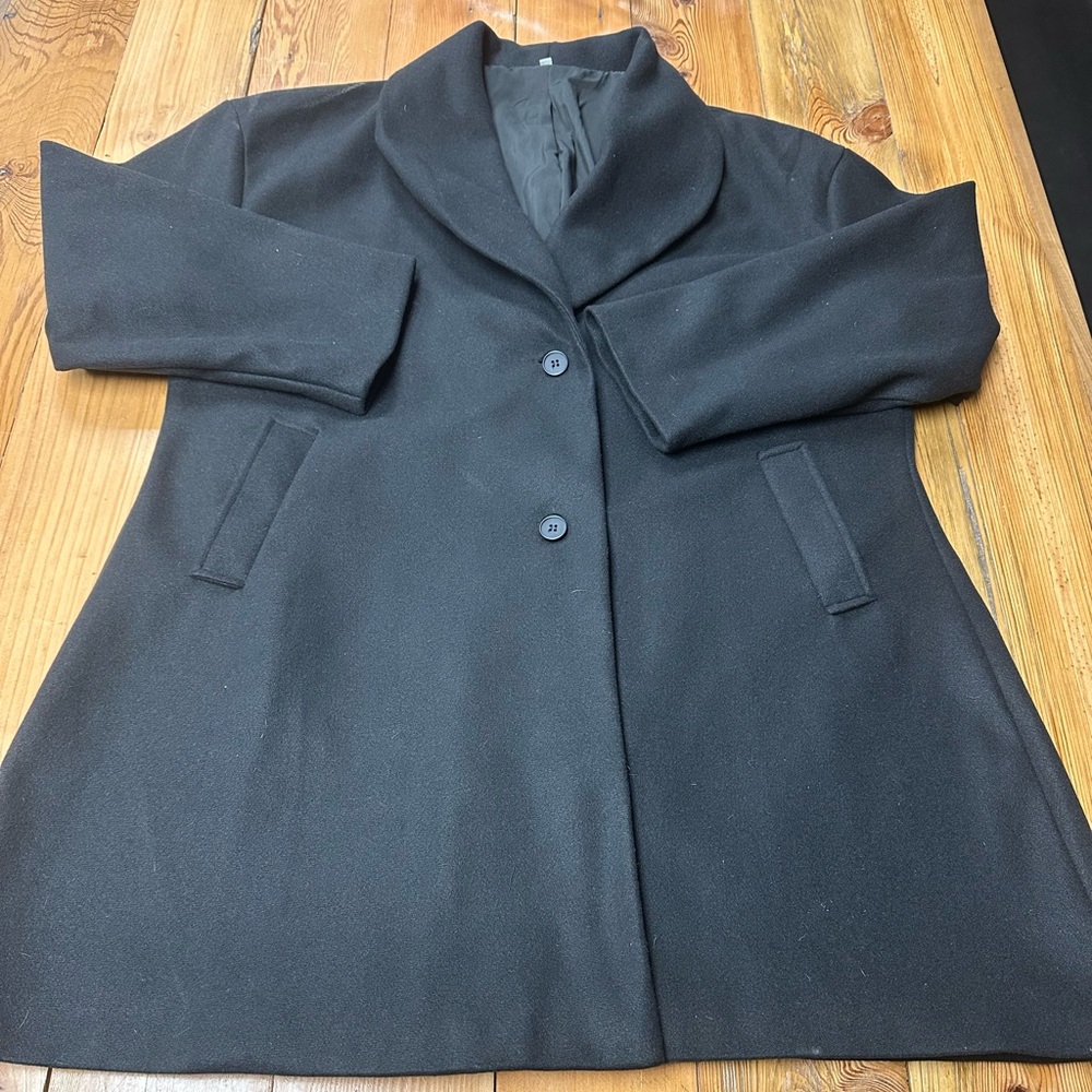 Elegant Black Women's Pea Coat 5X?